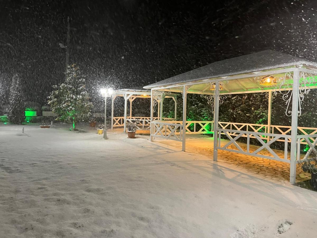 Hotel Taverna Zisi Erseke Luaran gambar